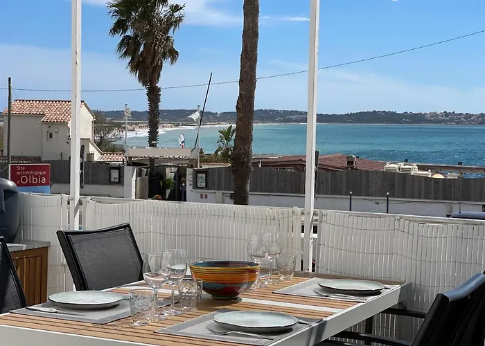 Vue Exceptionnelle Almanarre Appartement